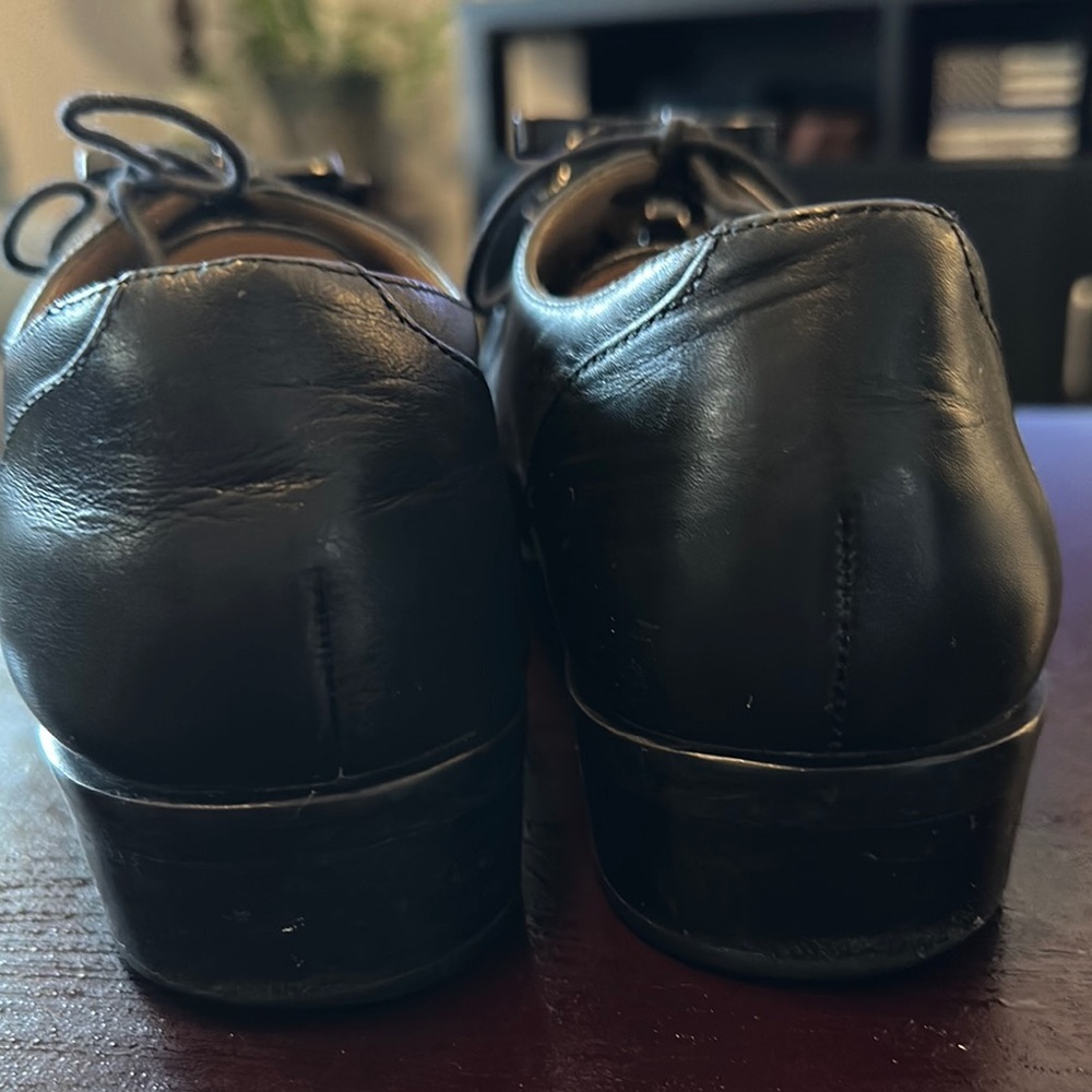 Banana Republic Black Oxford Shoes Sleek Leather Design - Picture 9 of 13